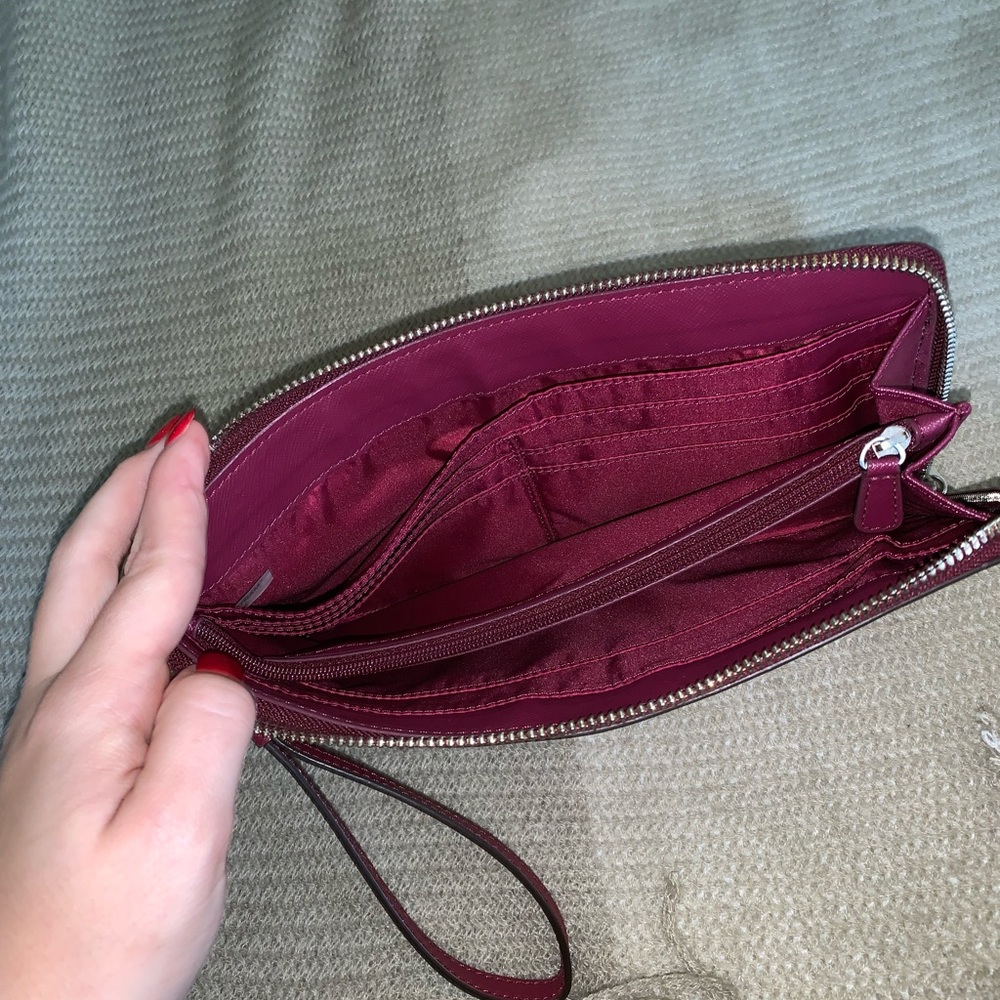 Coach Wristlet/Wallet - Picture 3 of 3